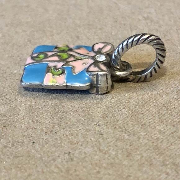 🆕 Brighton ABC Gift Box charm Enameled present in pink & blue Retired Gift ready - Picture 3 of 6